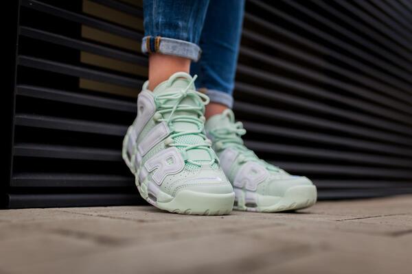 Nike uptempo barely green online